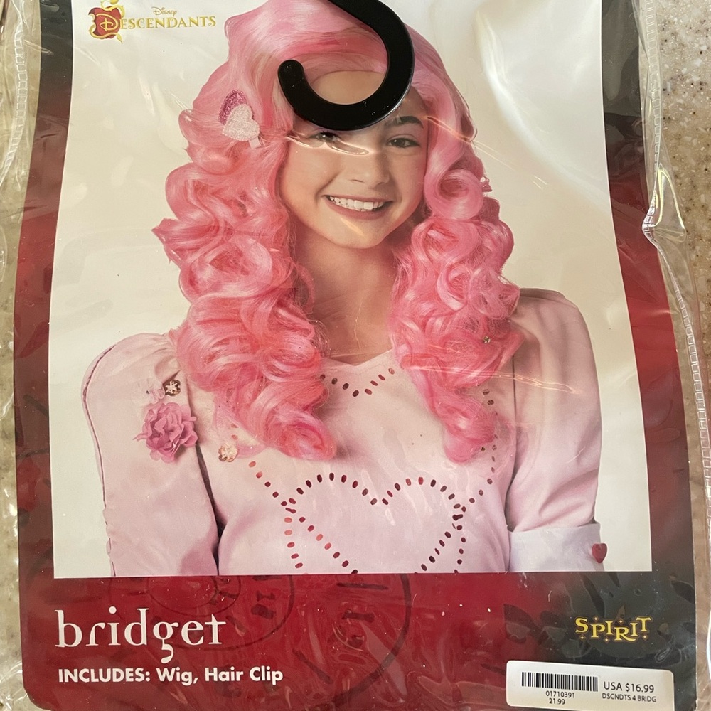 Disney Descendants Rise of Red Bridget wig